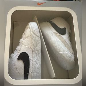 Blazer mid infant shoes sz 1c